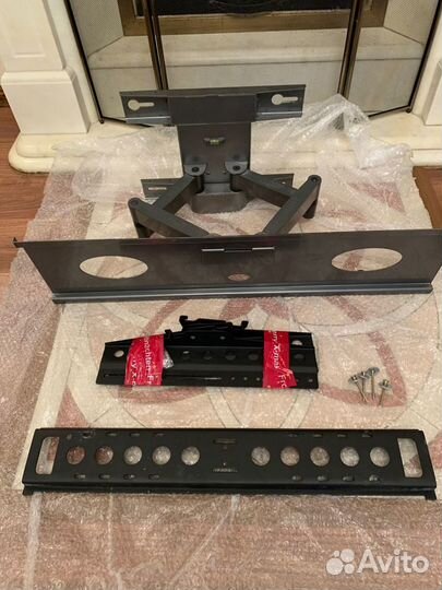 Кронштейн для телевизора поворотный