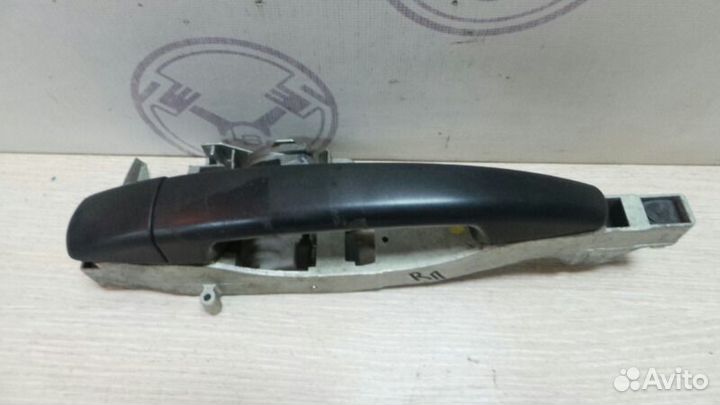 Ручка передней правой двери наружная передняя