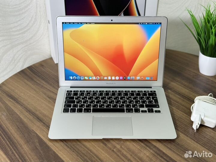 Macbook air 13 i7 8/256