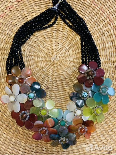 Колье бусы ожерелье
