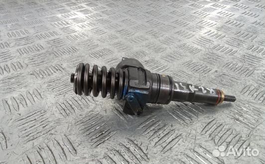 Форсунка дизельная skoda fabia 2 (1SK28AL04)