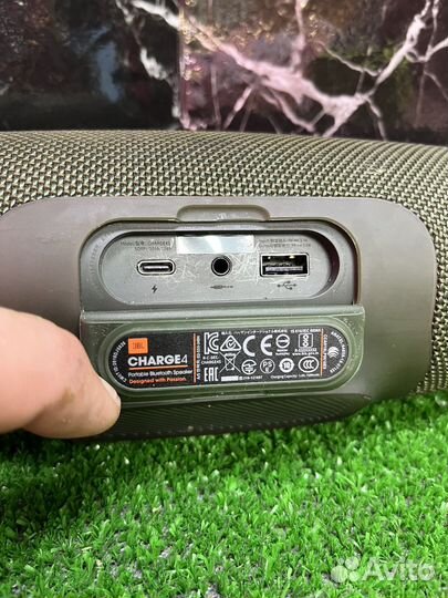 Колонка jbl charge 4
