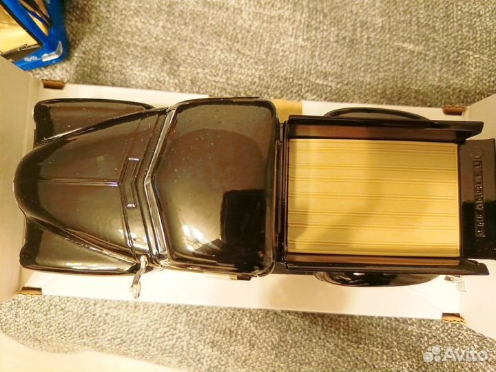 Maisto 1950 Chevrolet 3100 pickup 1:25