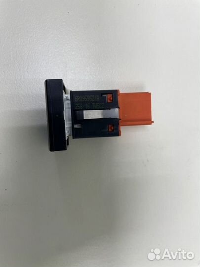 Кнопка обогрева заднего стекла Volkswagen Polo