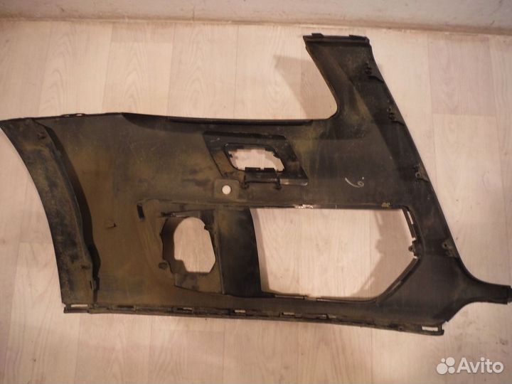 Бампер передний левый audi Q5 2011