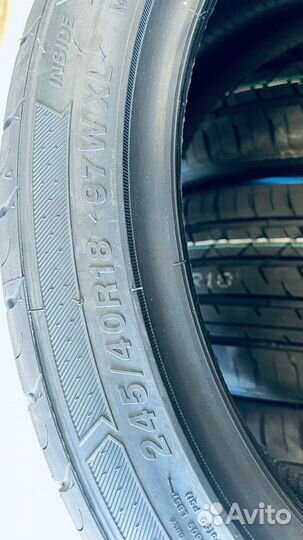 Rockblade Rock 525 245/40 R18 94W