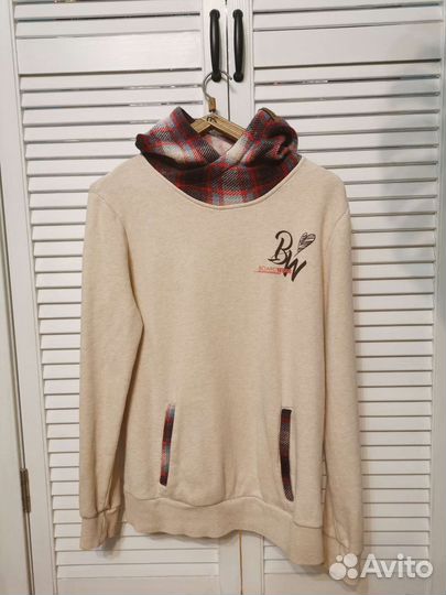 Толстовка с капюшоном