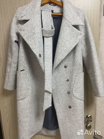 Пальто женское 46 размер