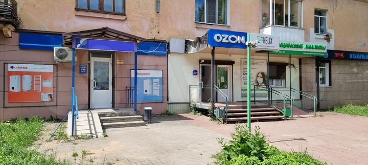 Свободного назначения, 182 м² Первая линия