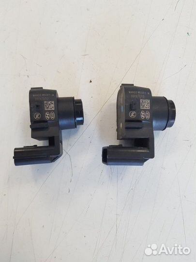 Датчики парковки задние Kia Stinger седан G4KL