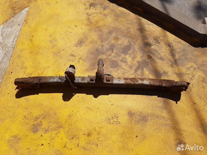 Фаркоп Mercedes w123