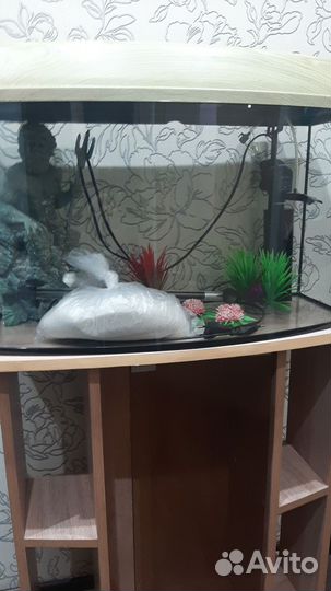 Аквариум с тумбой
