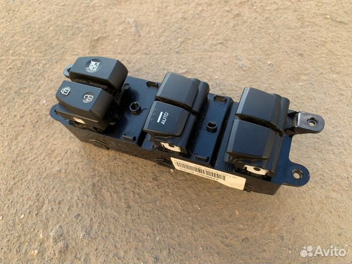 Блок управления стеклоподъемниками Creta 1