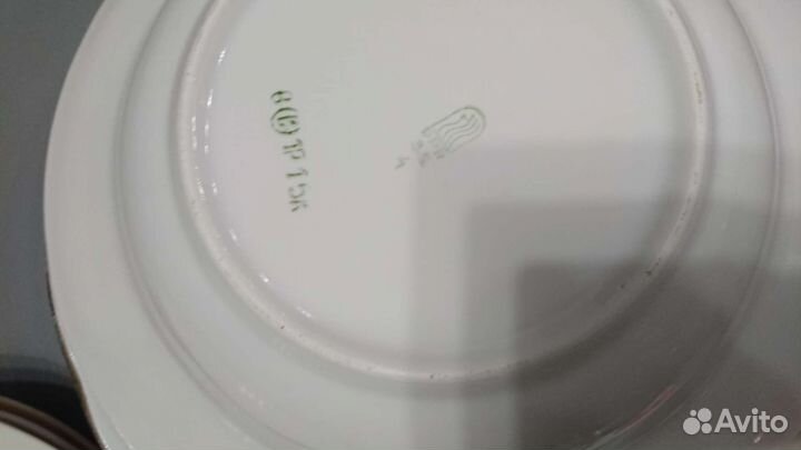 Тарелки, солонки, перечницы