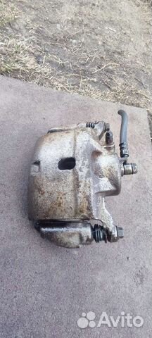 Суппорт передний Хонда cr-v левый