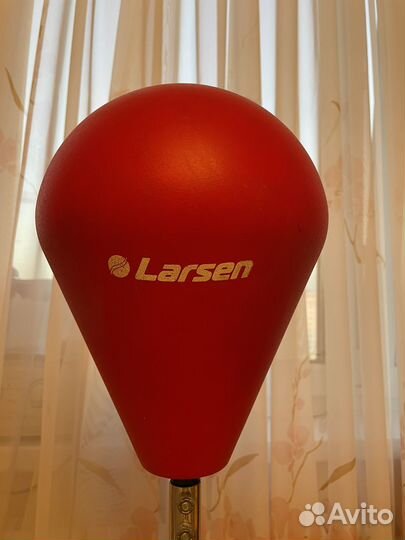 Боксерская груша larsen
