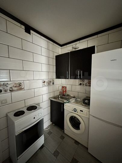 2-к. квартира, 55 м², 1/9 эт.