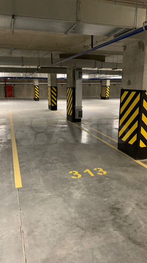 Машиноместо, 13 м²