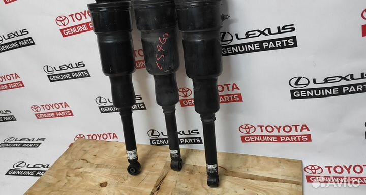 Lexus LS 460 LS 600 Амортизатор Левый задний
