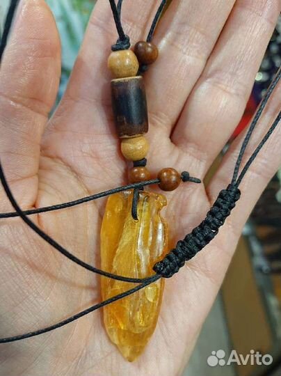 Янтарь, амулет