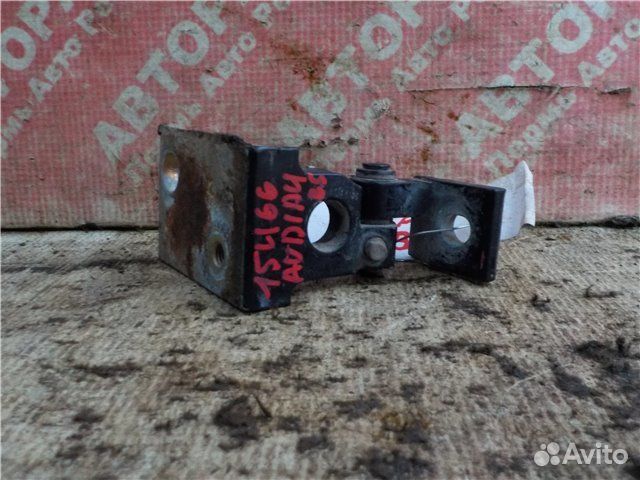 Петля двери верхняя передняя правая Audi A4 B5 ADR