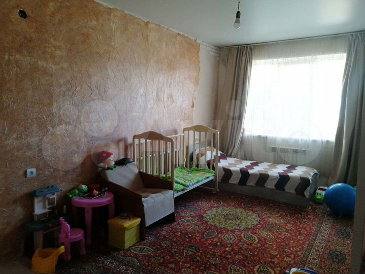 2-к. квартира, 63 м², 1/3 эт.