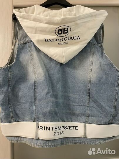 Джинсовая жилетка