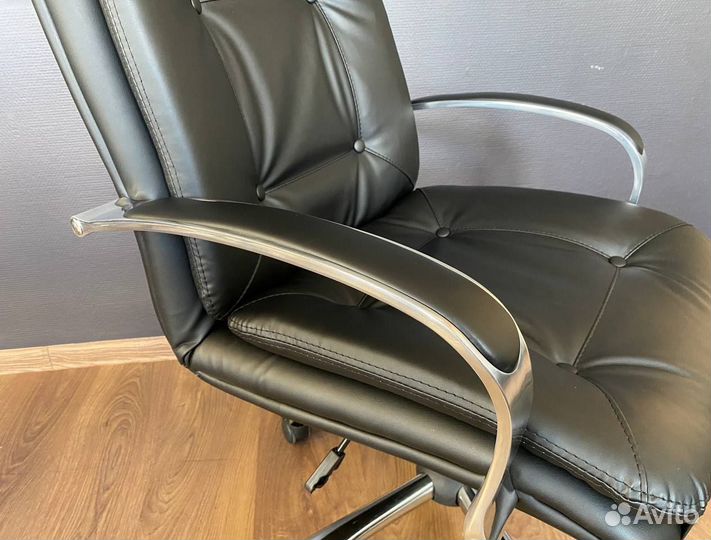 Офисное кресло. Доставка до двери