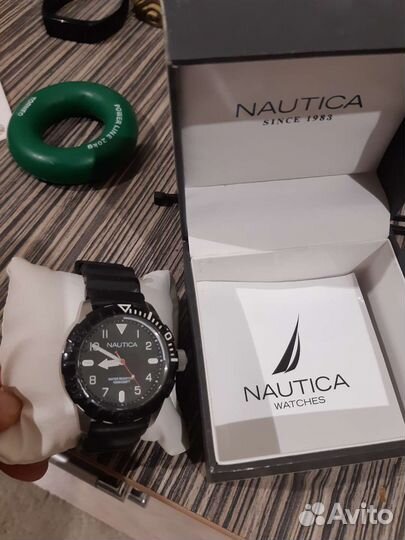 Часы Nautica
