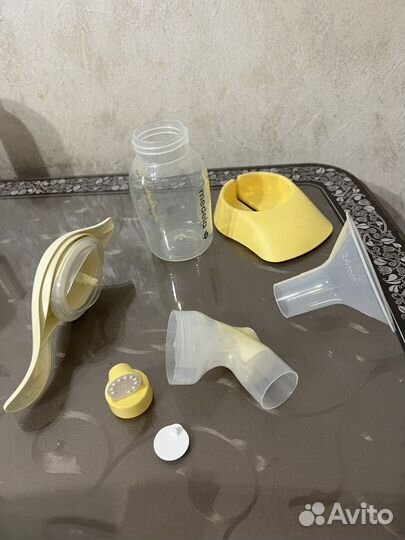 Ручной молокоотсос medela