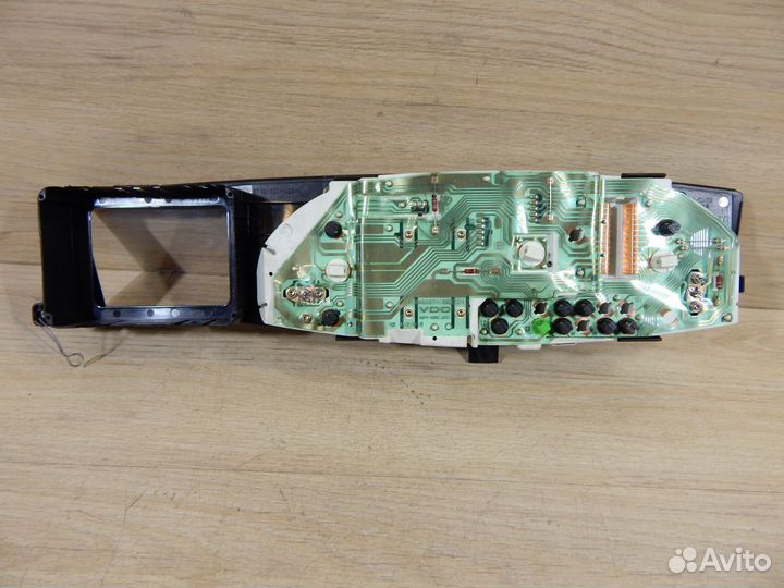 Щиток приборов Opel Omega B