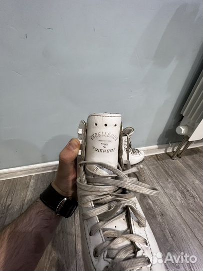 Фигурные коньки risport