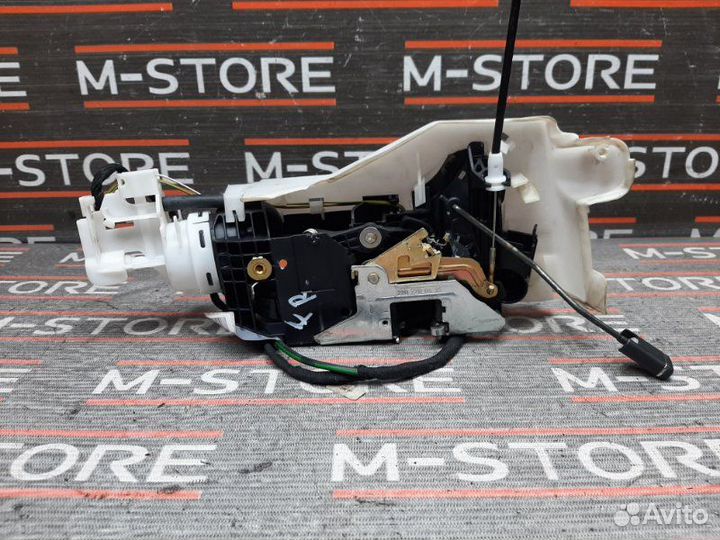 Замок двери передний правый Mercedes-Benz S-Class