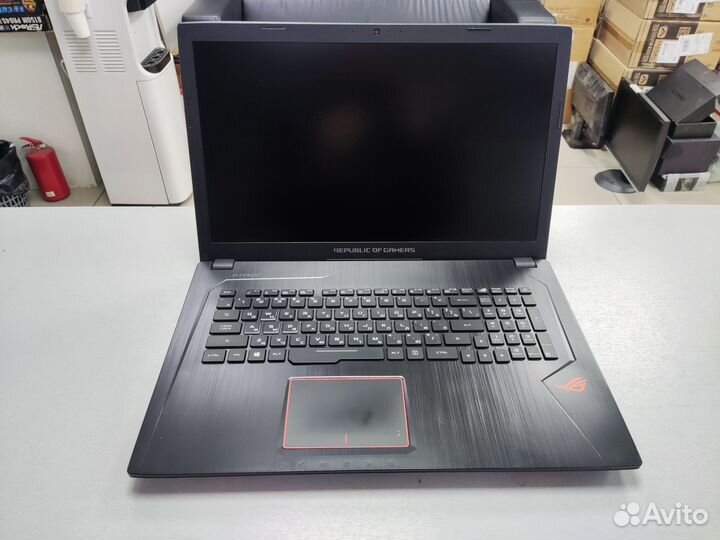 Игровой ноутбук Asus ROG i7-7770HQ/16GB/GTX 1050Ti