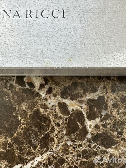 Бизнесс-сувенир. Ручка Nina Ricci