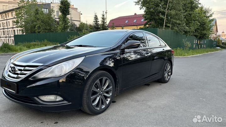 Hyundai Sonata, 2012