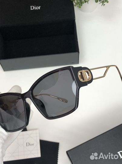 Очки солнцезащитные женские Dior
