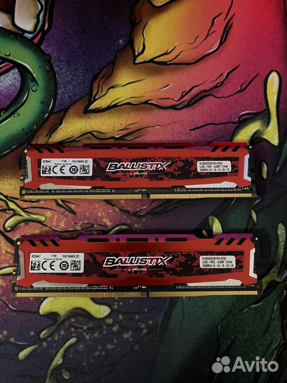 Материнская плата с процессором и памятью