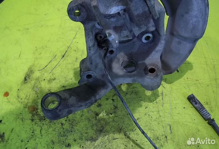 Кулак поворотный передний левый BMW 5 серия E39 (1995—2000) 16116