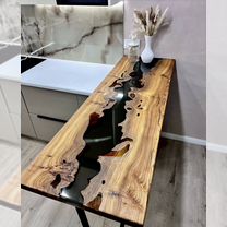 Стол для кухни из карагача и эпоксидной смолы, Белорецк