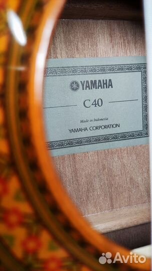 Классическая гитара yamaha c40