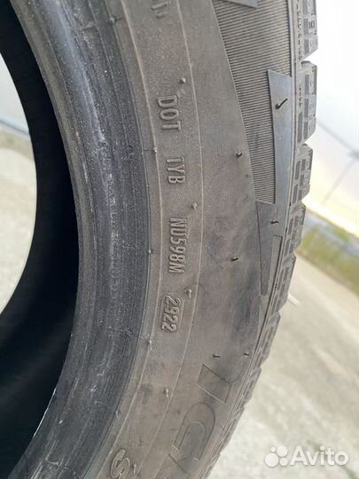 Pirelli Ice Zero FR 225/50 R17