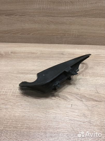 Рамка фары противотуманной левая tuareg 1