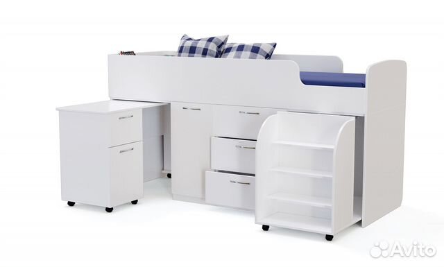 Кровать чердак со столом и шкафом