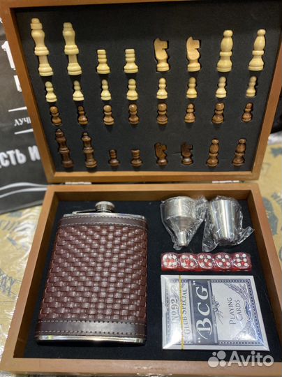 Набор 6 в 1 шахматы, фляжка