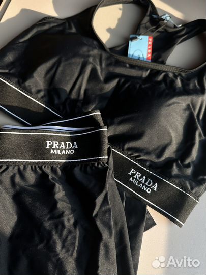 Костюм для спорта