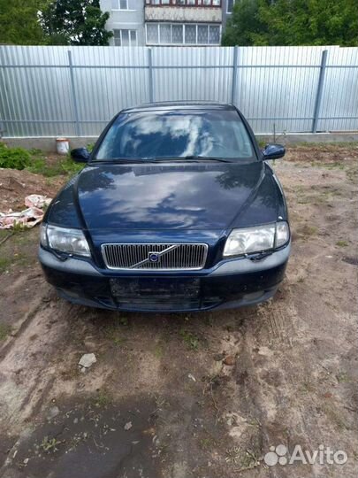 Разбираю на запчасти volvo s80