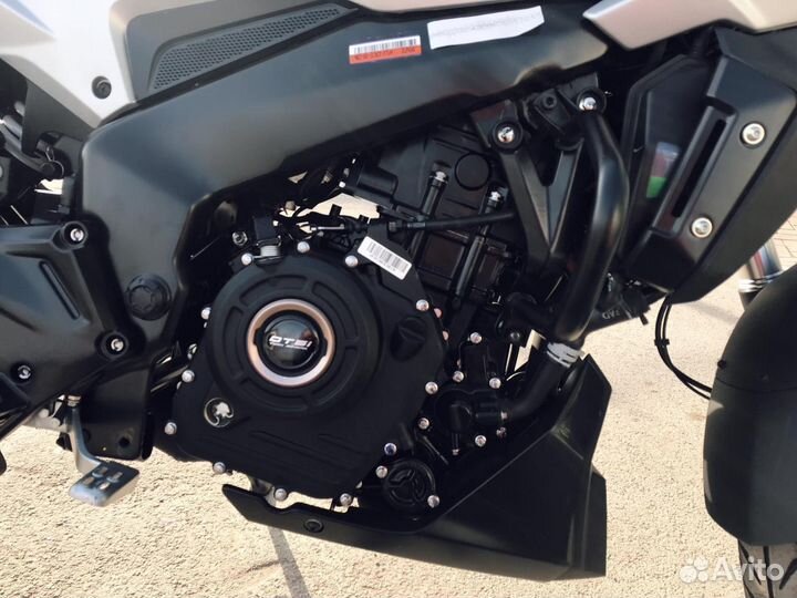 Мотоцикл Bajaj Dominar 250
