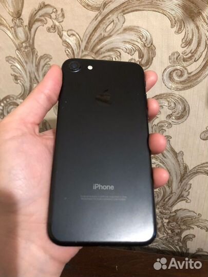 iPhone 7, 32 ГБ