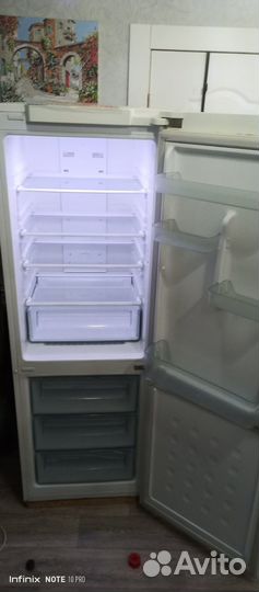 Холодильник самсунг бу - 2х камерный No Frost